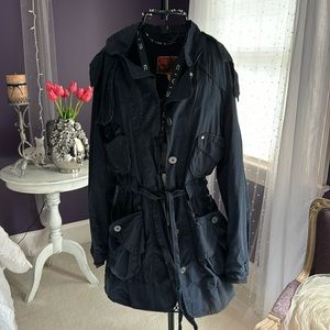 Women’s M hooded barn coat
